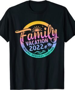 Family Trip Summer Vacation Beach 2022 Vintage Lover T-Shirt