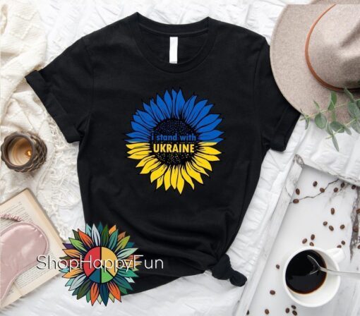 I Stand With Ukraine sunflower Pray for Ukraine Love Ukraine Shirt