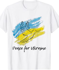 Peace For Ukraine Solidarity Peace Heart Ukrainian Flag T-Shirt