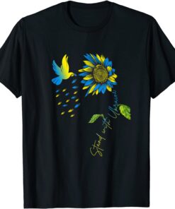 Peace in Ukraine Dove. Stand with Ukraine. Sunflower Ukraine Peace Ukraine T-Shirt