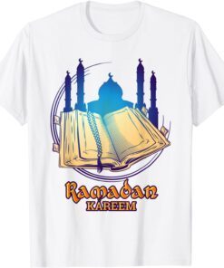 Ramadan Kareem Pray For Mubarak Vintage Retro Muslim Tee Shirt