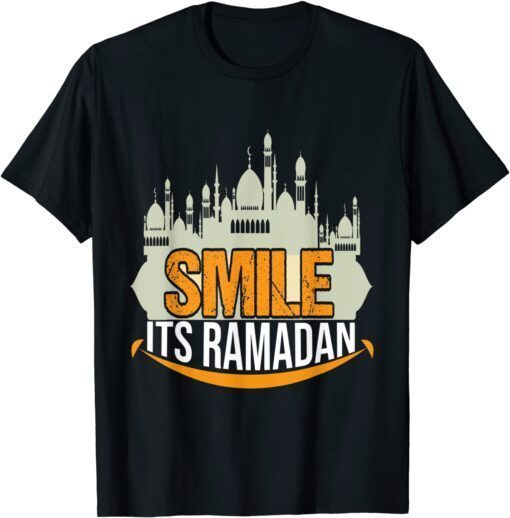 Smile its Ramadan Cool Islamic Ramadan saying Muslim Eid Tee Shirt