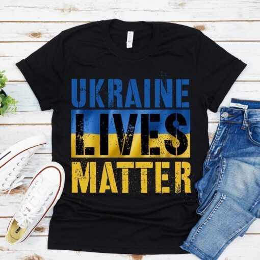Ukraine Lives Matter Stand With Ukraine Free Ukraine Shirt