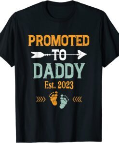 Vintage Promoted To Daddy 2023 Soon To Be New Daddy Tee Shirt