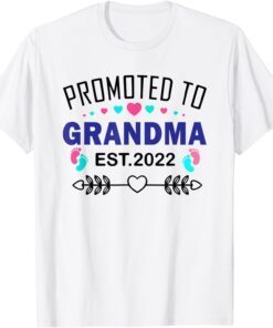 Promoted to Grandma Est 2022 Vintage First Grandma Tee Shirt