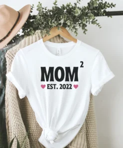 Twin Mom Est 2022 Mother's Day Tee Shirt