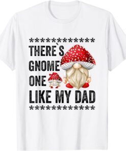 Gnome Dad With Daughter Pun Toadstool Mushroom Daddy Classic T-Shirt