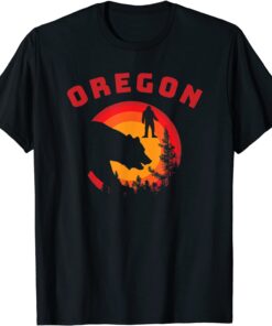 Oregon bear bigfoot sunset vacation Tee Shirt
