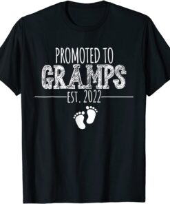 Promoted to Gramps 2022 First time Grandfather Father's Day Tee Shirt