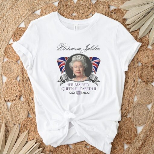 Queen Elizabeth II Platinum Jubilee 70 Years birthday Tee shirt