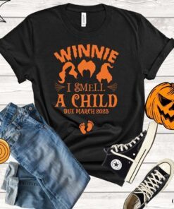 Halloween Pregnancy Announcement, Winnie I Smell A Child Tee Shirt