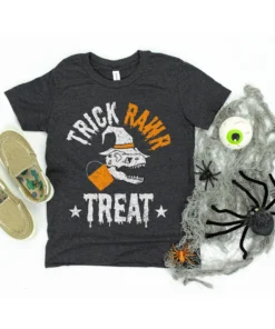 Halloween Trick Rawr Treat Dinosaur Pun Tee Shirt
