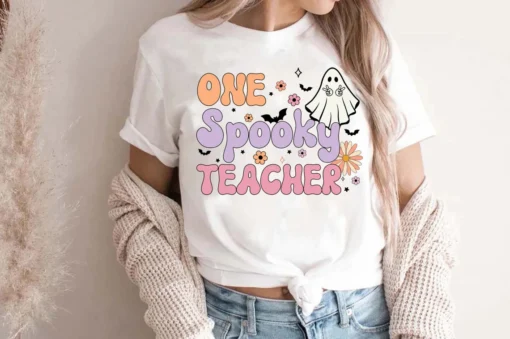 One Spooky Teacher Halloween T-Shirt