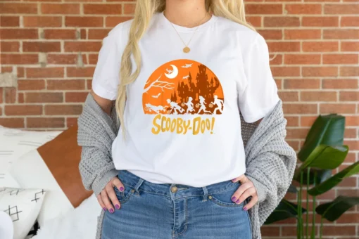 Scooby-Doo The Gang Halloween Silhouette Logo Tee Shirt