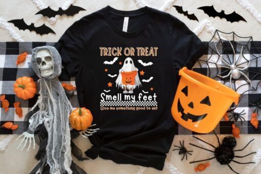 Trick Or Treat Smell My Feet Halloween Tee Shirt