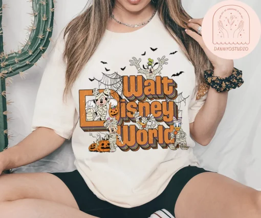 Vintage Walt Disney World Halloween Tee Shirt