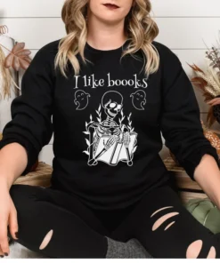 I like Boooks skeleton reading book Halloween Tee Shirt