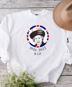 Pray For Queen Elizabeth 1926-2022 Rest In Peace Majesty The Queen Tee Shirt