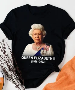 Pray For Queen Elizabeth II 1926-2022 Tee Shirt