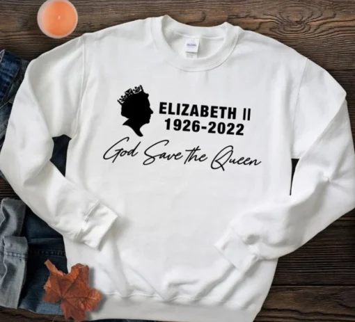 R.I.P Queen Elizabeth ll 1926-2022 God Save The Queen Tee Shirt