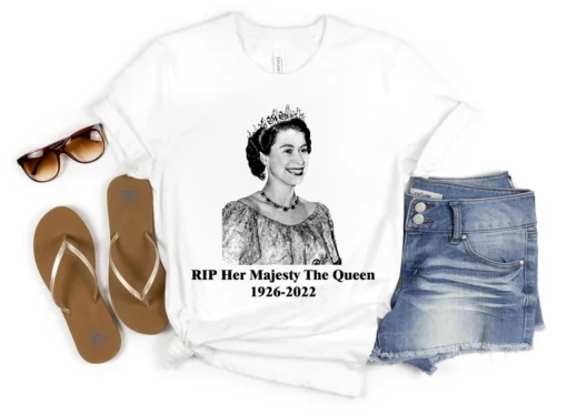 RIP Her Majesty The Queen 1926-2022 RIP Queen Elizabeth T-Shirt