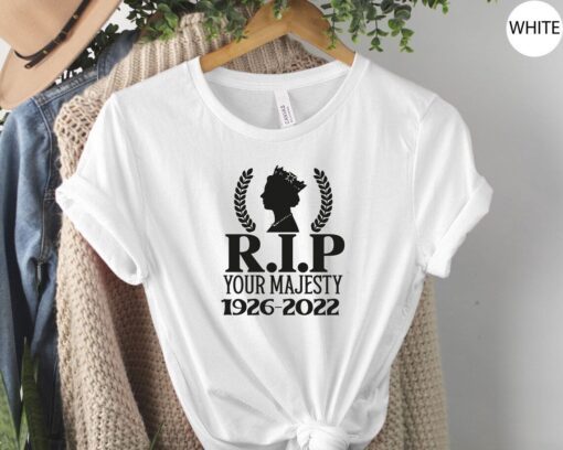 RIP Majesty The Queen 1926-2022 Queen Of England Tee Shirt