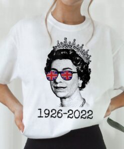 RIP Queen Elizabeth 1926-2022 God Save The Queen T-Shirt