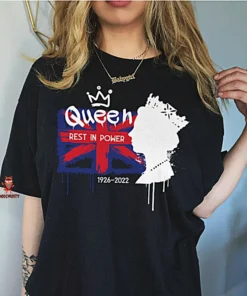 RIP Queen Elizabeth II Her Majesty the Queen 1926-2022 Tee Shirt