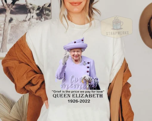 RIP Queen Elizabeth Queen Elizabeth in loving memory Tee Shirt