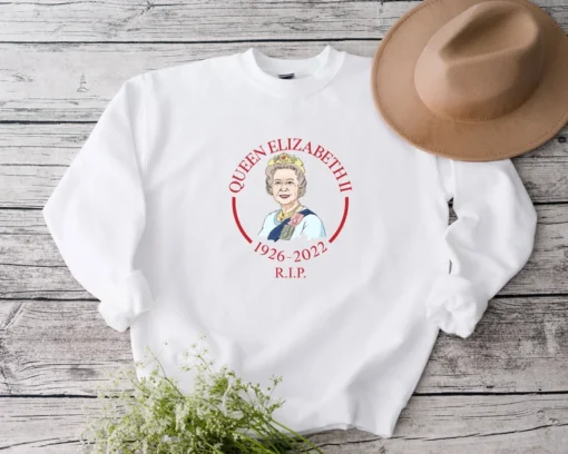 RIP Queen Elizabeth ll Rest In Peace Majesty The Queen 1926-2022 Tee Shirt