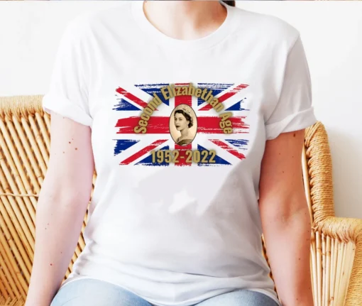 Second Elizabethen Age RIP Queen Elizabeth 1926-2022 Tee Shirt