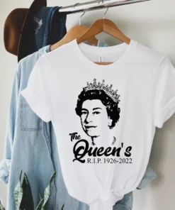 The Queens RIP 1926-2022 End Of An Era Tee Shirt