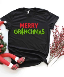 Merry Christmas, Joyful Believe Mistletoe Blessing Friends Snow Noel T-Shirt