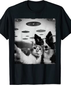 Cat and Dog selfie with Alien UFO T-Shirt