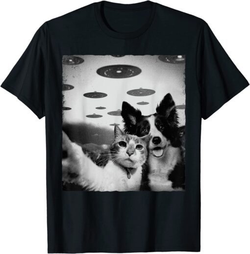 Cat and Dog selfie with Alien UFO T-Shirt