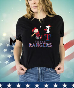 Peanuts Charlie Brown And Snoopy Playing Baseball Texas Rangers shirt