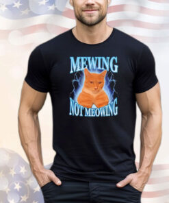 Cat meowing not meowing T-shirt