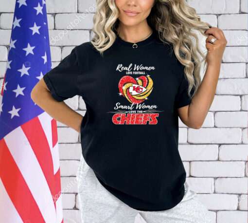 Top real women love football smart women love the KC Chiefs T-shirt