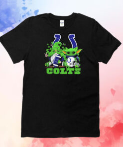 Indianapolis Colts Baby Yoda Happy St.Patrick’s Day Shamrock 2024 T-Shirt