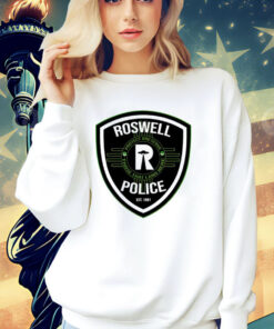 Roswell police est 1891 protect and serve those that land here T-Shirt