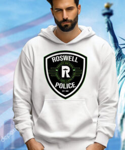 Roswell police est 1891 protect and serve those that land here T-Shirt