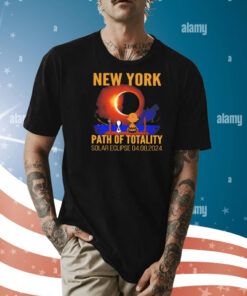 Snoopy and Charlie Brown New York path of totality solar eclipse april 8 2024 Shirt