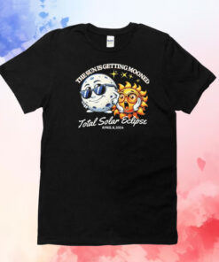 The sun is getting mooned total solar eclipse 2024 T-Shirt