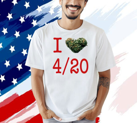 Rihanna wearing I love 420 day T-shirt