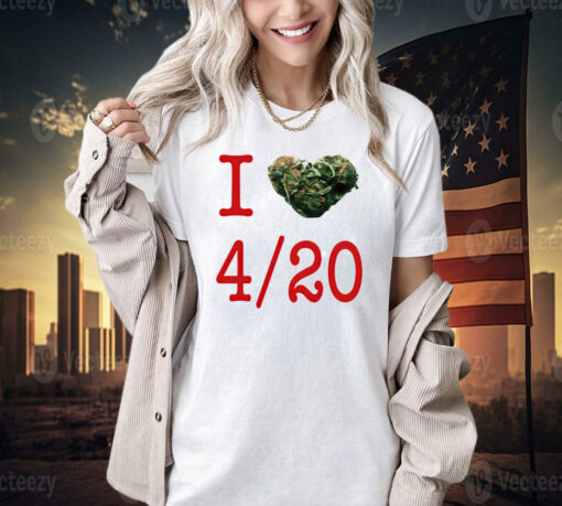 Rihanna wearing I love 420 day T-shirt