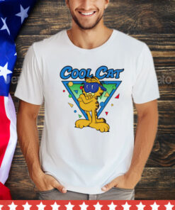 Quinton Reviews wearing Garfield cool cat T-Shirt