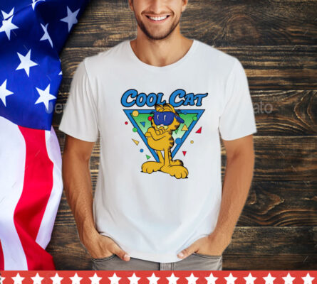 Quinton Reviews wearing Garfield cool cat T-Shirt