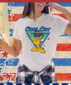 Quinton Reviews wearing Garfield cool cat T-Shirt