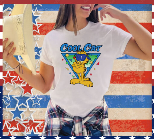 Quinton Reviews wearing Garfield cool cat T-Shirt