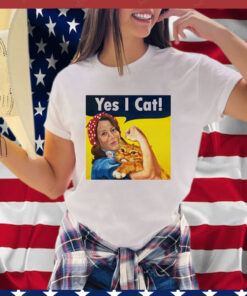 Kamala Harris Rosie The Riveter Hug Cat Yes I Cat T-Shirt